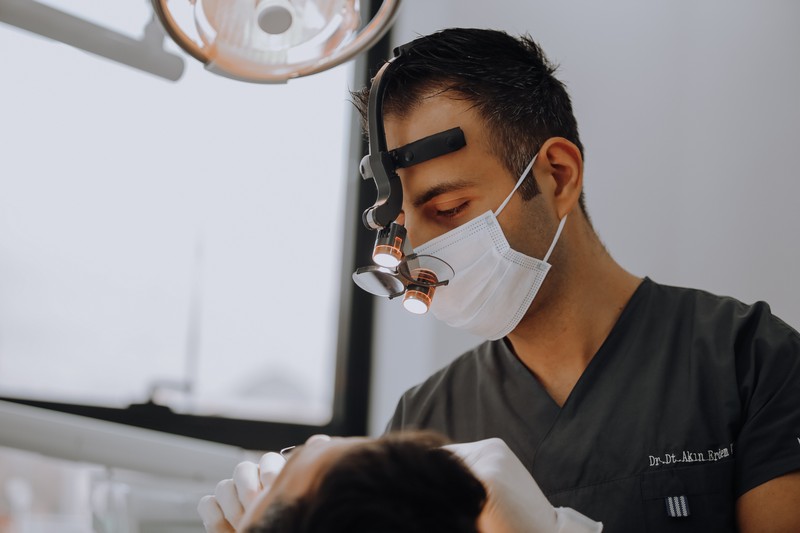 Uzm. Dt. Akın Erdem Yağan